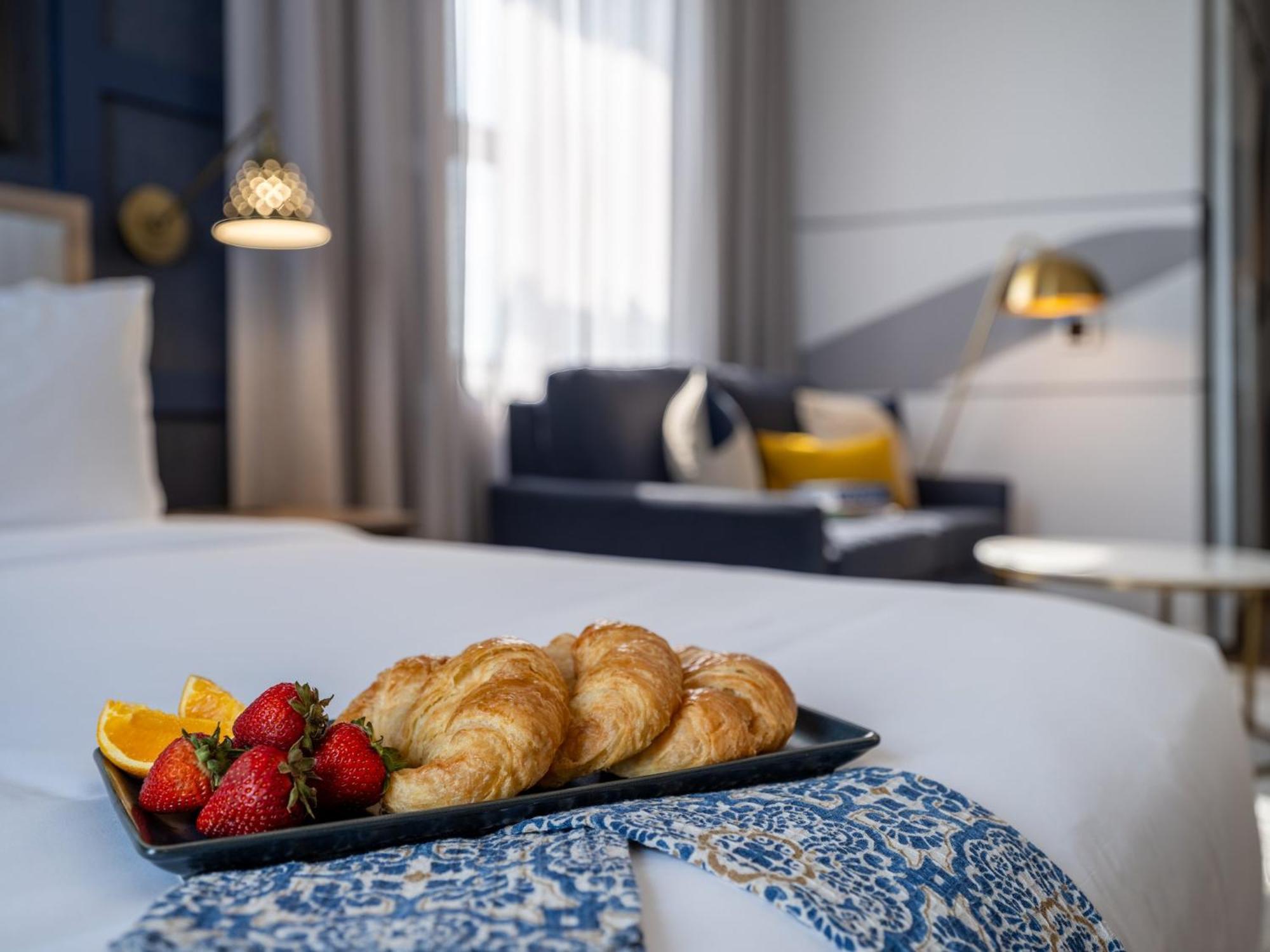 Voco Fiorello - Laguardia East By Ihg New York Eksteriør bilde