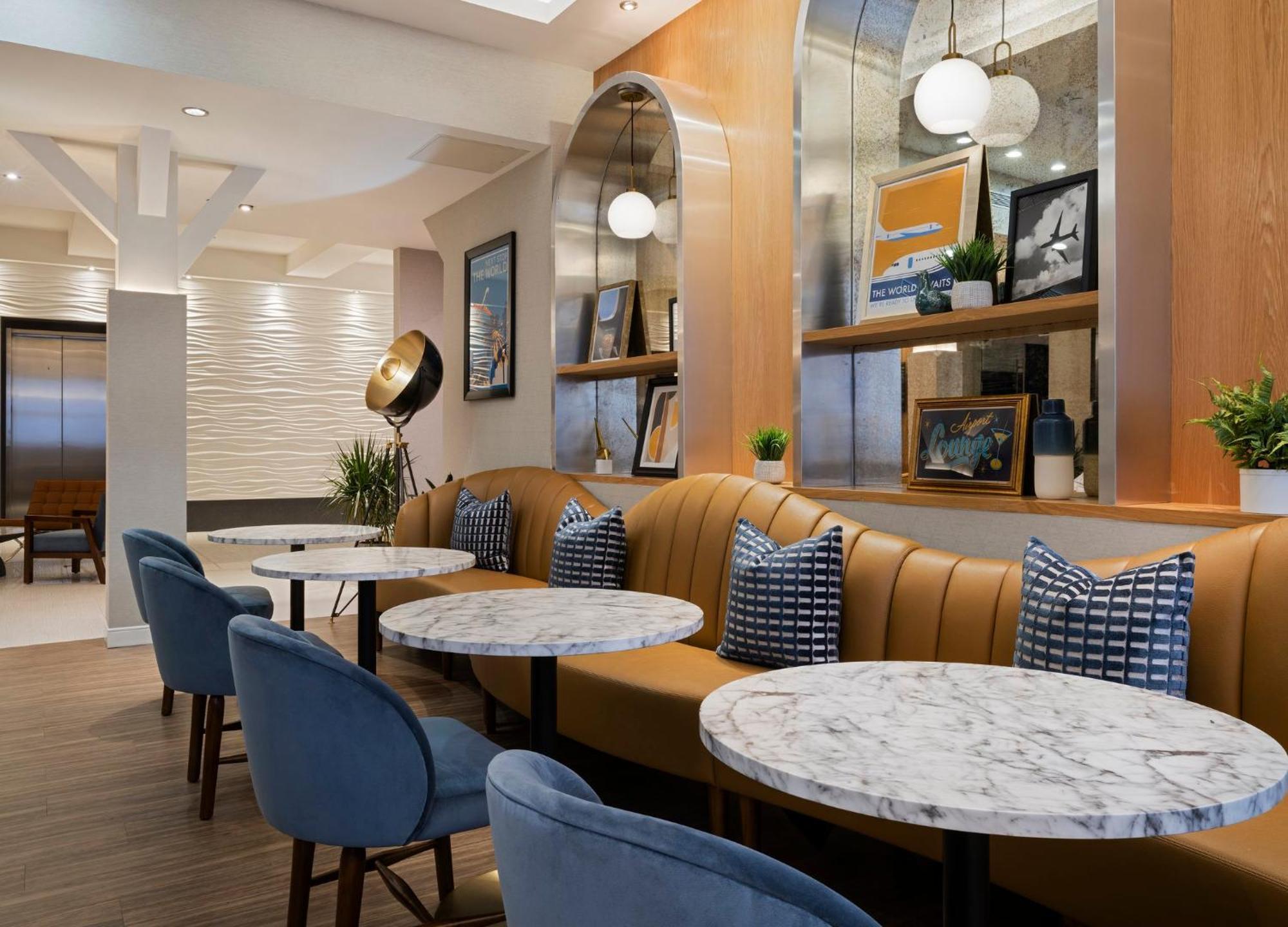 Voco Fiorello - Laguardia East By Ihg New York Eksteriør bilde