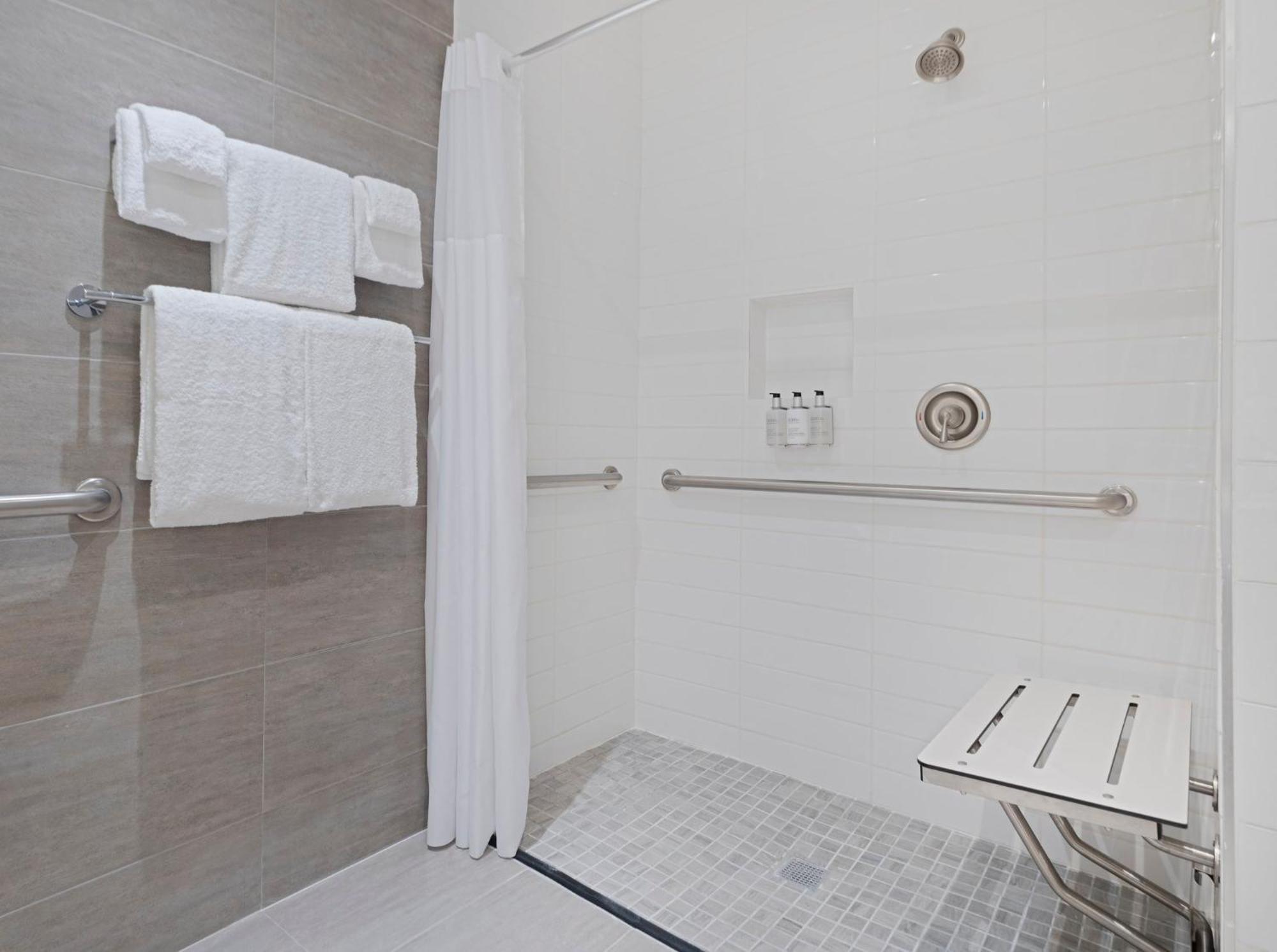 Voco Fiorello - Laguardia East By Ihg New York Eksteriør bilde